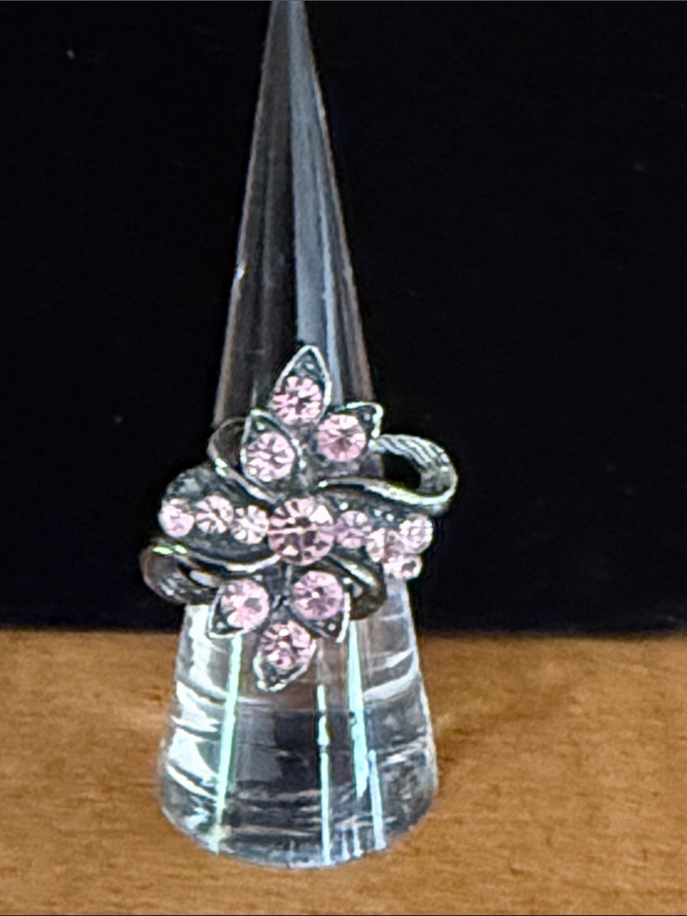 Vintage Pink Rhinestone Silvertone statement ring - Picture 2 of 5